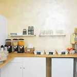 La Pergola Private Parking 2* Vezzano Ligure