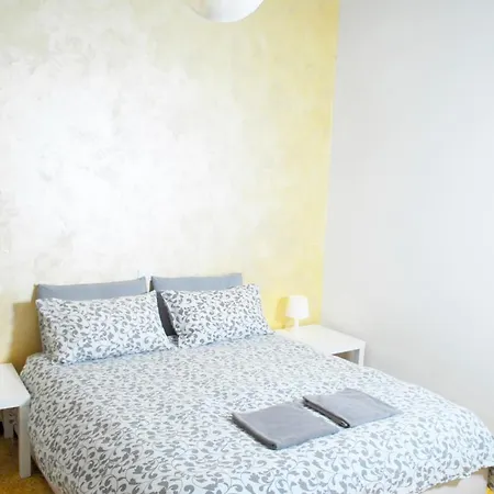 La Pergola Private Parking Vendégház