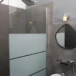La Pergola Private Parking 招待所 韦扎诺利古勒