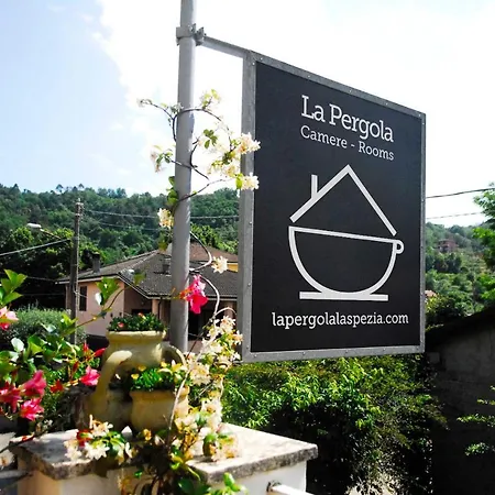 La Pergola Private Parking 2* וצאנו ליגורה
