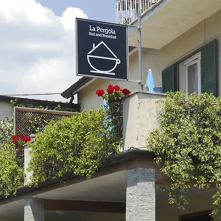 La Pergola Private Parking 2* וצאנו ליגורה