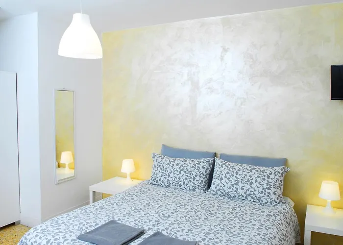 Πανσιόν La Pergola Private Parking Vezzano Ligure